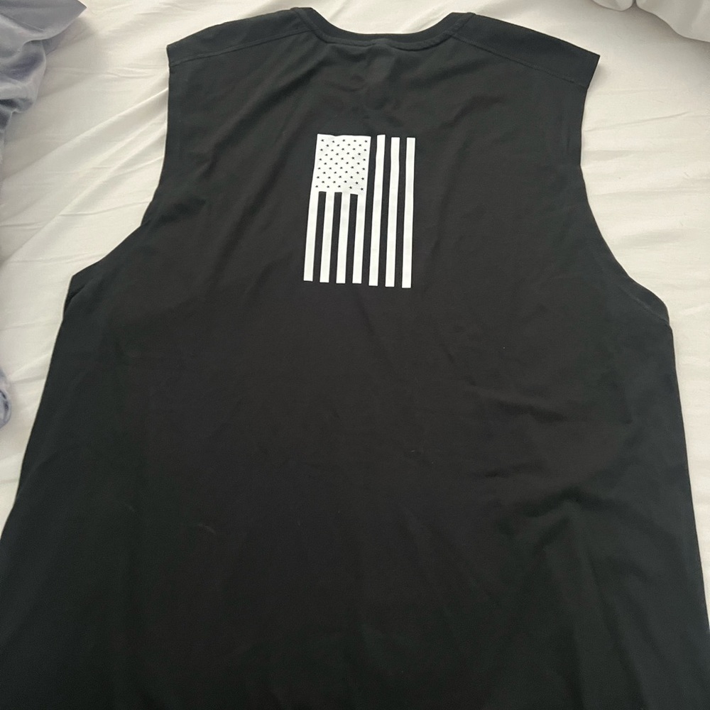 Ten Thousand Durable Tank limited edition. Size L